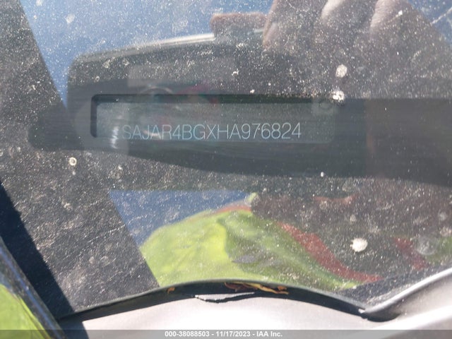 2017 JAGUAR XE SAJAR4BGXHA976824 Photo 8