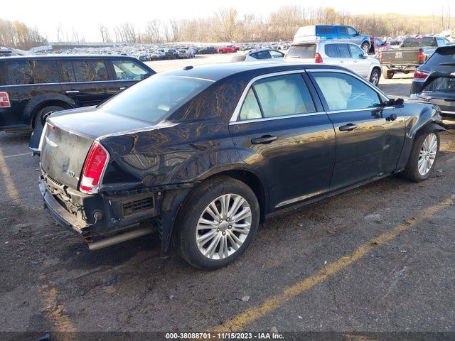 Chrysler 300 2014 2C3CCARG3EH353088 Image 4