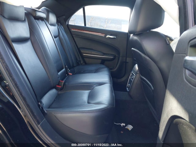 Chrysler 300 2014 2C3CCARG3EH353088 Image 8