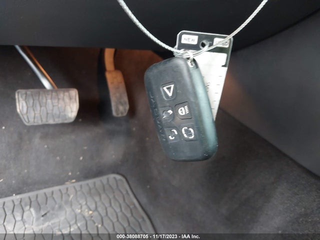 2018 JAGUAR XF SAJBD4FX8JCY68435 Photo 10