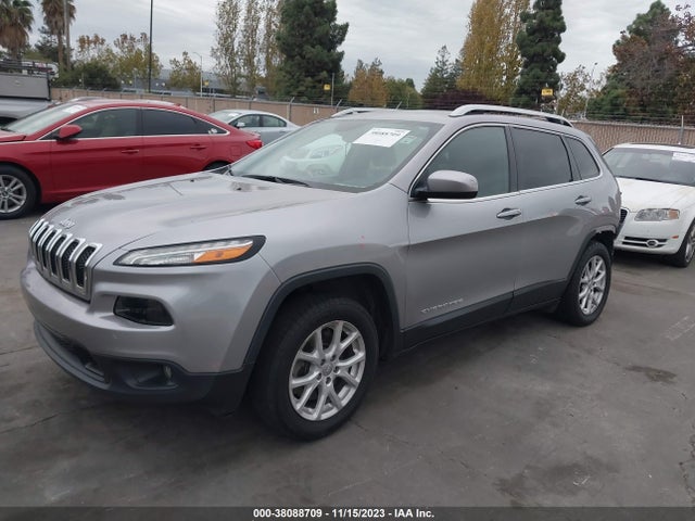 2018 JEEP CHEROKEE LATITUDE PLUS FWD VIN: 1C4PJLLB5JD561928