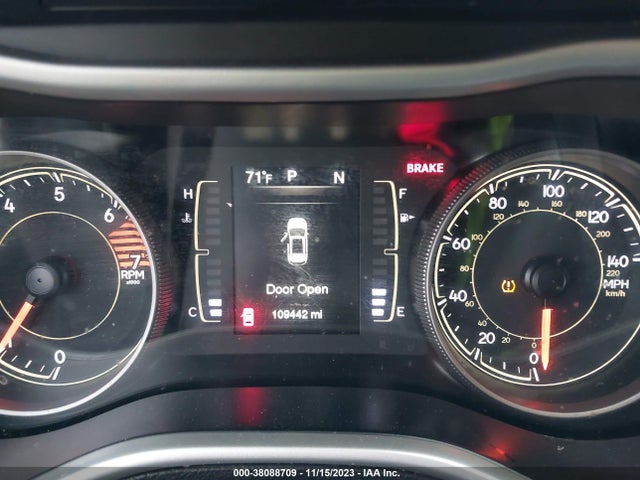 2018 JEEP CHEROKEE LATITUDE PLUS FWD VIN: 1C4PJLLB5JD561928