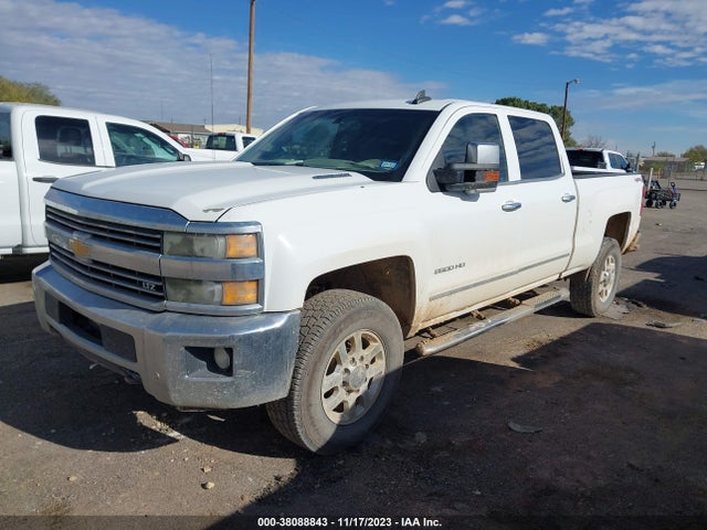 Chevrolet Silverado 2500hd Ltz 2015 1GC1KWE80FF625827 Image 2