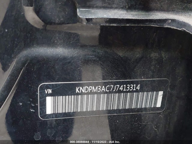 2018 KIA SPORTAGE LX VIN: KNDPM3AC7J7413314