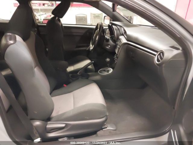 JTKJF5C72FJ008864 Scion TC