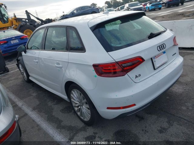 WAUUPBFF2GA136572 Audi A3 E-tron 1.4t Premium