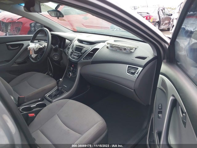 2014 HYUNDAI ELANTRA SE VIN: 5NPDH4AE6EH515185