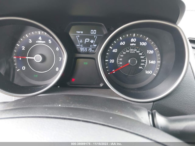 2014 HYUNDAI ELANTRA SE VIN: 5NPDH4AE6EH515185