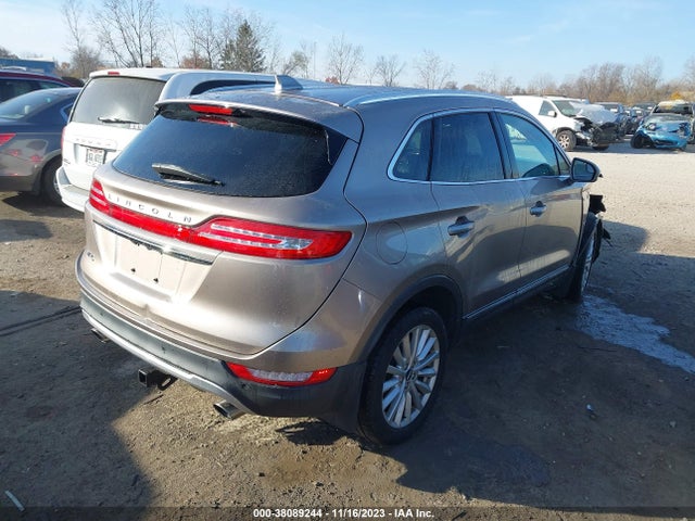 2019 LINCOLN MKC STANDARD VIN: 5LMCJ1C90KUL18036