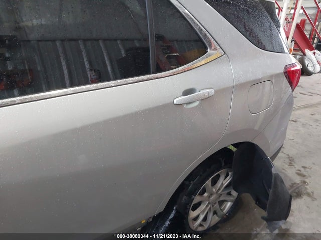 Chevrolet EQUINOX LT 2018 2GNAXJEV9J6124200 Image 12