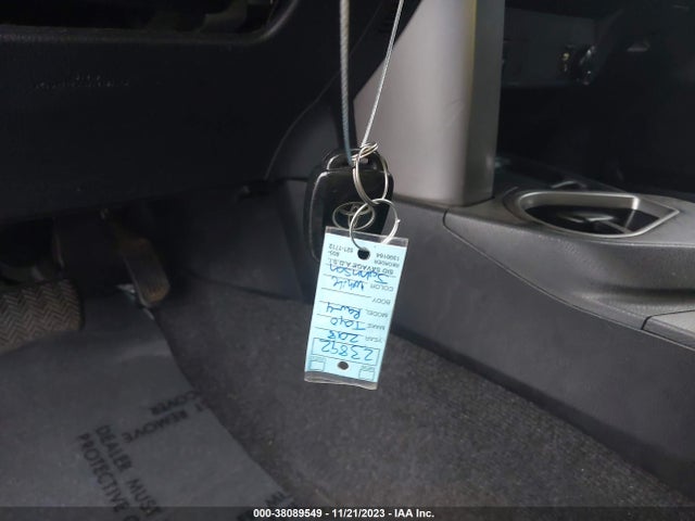 2018 TOYOTA RAV4 LE VIN: JTMZFREV3JJ185414