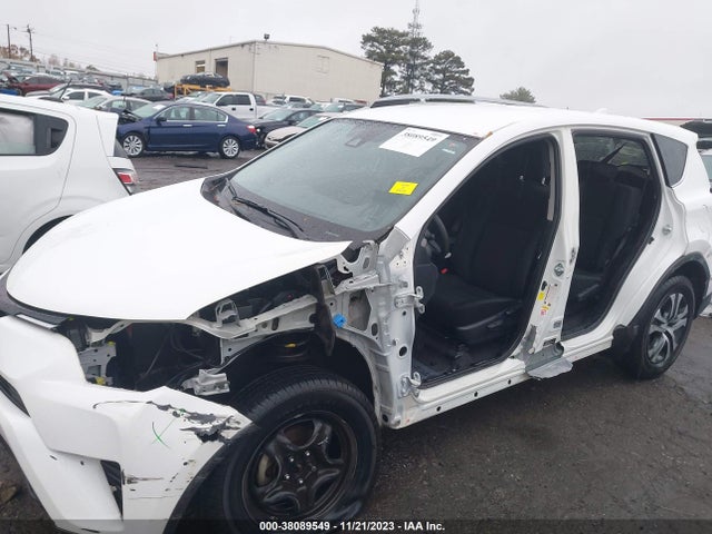 2018 TOYOTA RAV4 LE VIN: JTMZFREV3JJ185414