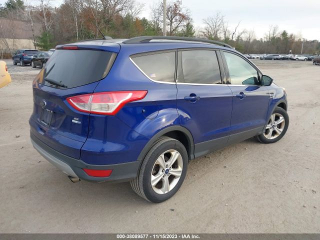 1FMCU9GXXGUA47964 Ford ESCAPE SE