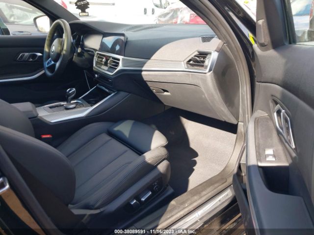 WBA5R1C59KAK06694 BMW 330I