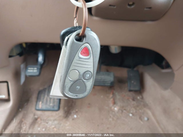 2005 ACURA MDX VIN: 2HNYD18985H501327