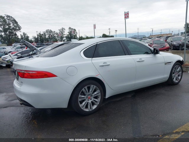 2017 JAGUAR XF SAJBD4BV7HCY44402 Photo 3