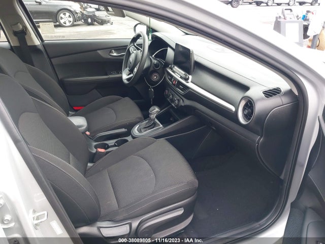 2021 KIA FORTE LXS VIN: 3KPF24AD3ME290115