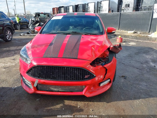 2015 FORD FOCUS ST VIN: 1FADP3L93FL255425