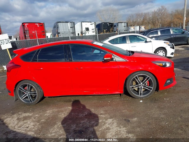 2015 FORD FOCUS ST VIN: 1FADP3L93FL255425