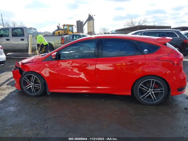 2015 FORD FOCUS ST VIN: 1FADP3L93FL255425