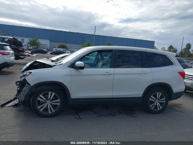 2018 HONDA PILOT EX VIN: 5FNYF6H32JB071125