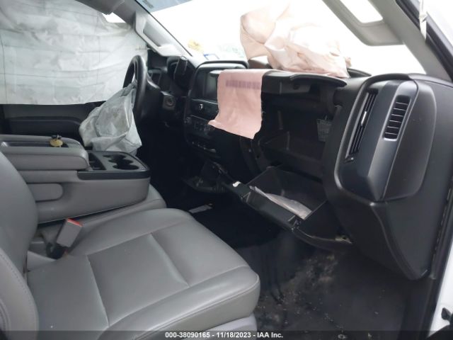 1GC1CUEG0JF229110 Chevrolet Silverado 2500hd Wt