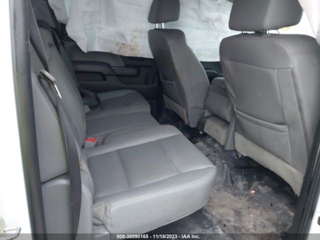 1GC1CUEG0JF229110 Chevrolet Silverado 2500hd Wt