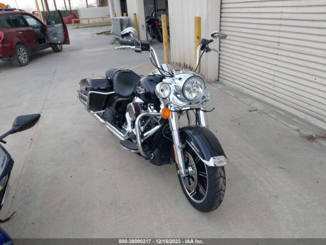 2022 HARLEY-DAVIDSON FLHR 1HD1FBC27NB636744