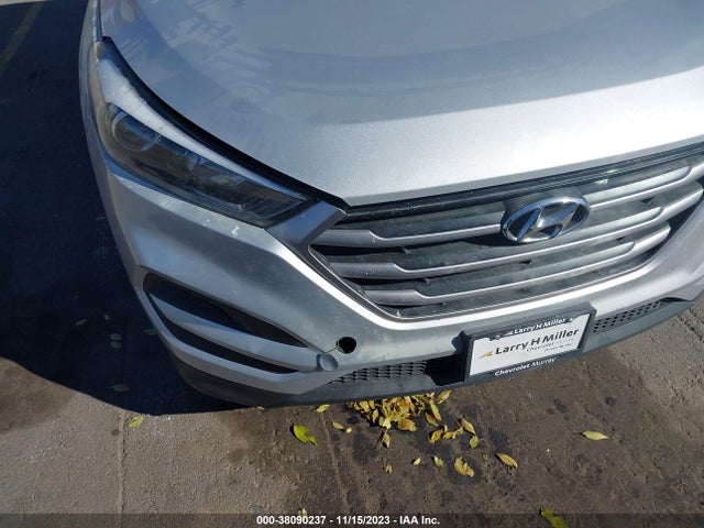 Hyundai TUCSON SE 2018 KM8J2CA45JU690660 Image 6