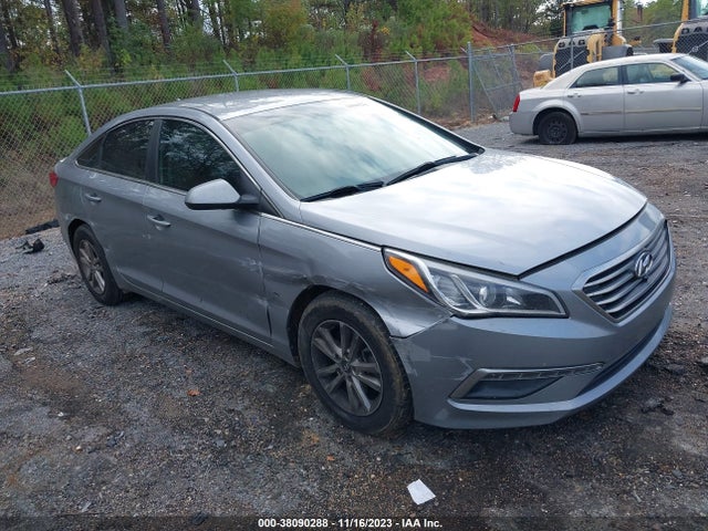 2015 HYUNDAI SONATA SE VIN: 5NPE24AF2FH140413