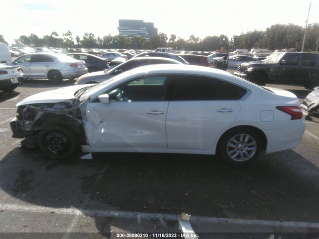 Nissan Altima 2.5 S 2017 1N4AL3AP4HC216829 Image 15