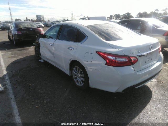 Nissan Altima 2.5 S 2017 1N4AL3AP4HC216829 Image 3