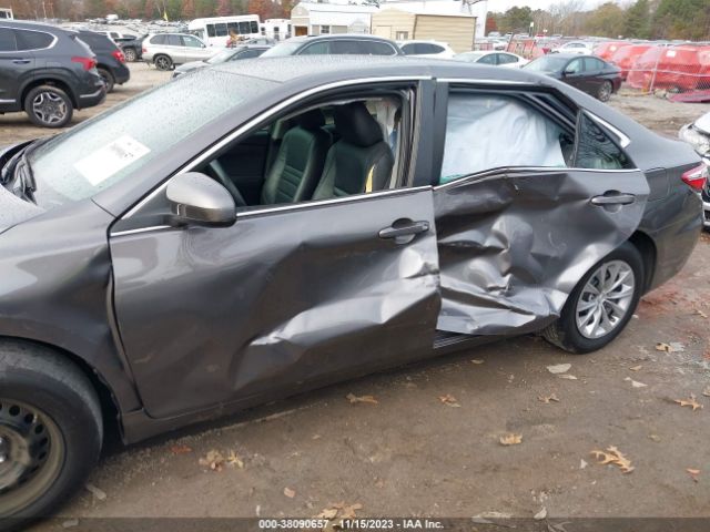 4T1BF1FK2GU128390 Toyota CAMRY LE