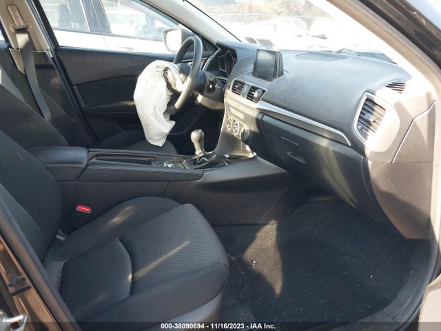 2018 MAZDA MAZDA3 SPORT VIN: 3MZBN1U73JM217898