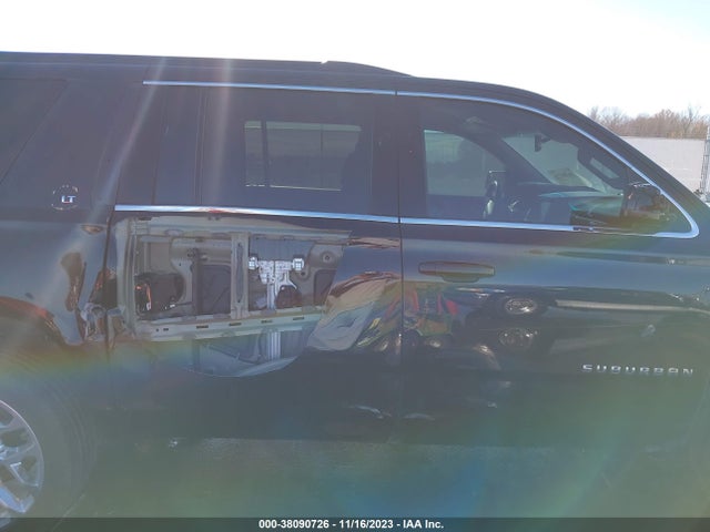 Chevrolet Suburban Lt 2018 1GNSKHKC7JR335737 Image 13
