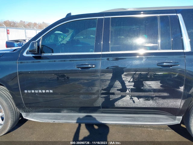 Chevrolet Suburban Lt 2018 1GNSKHKC7JR335737 Image 14