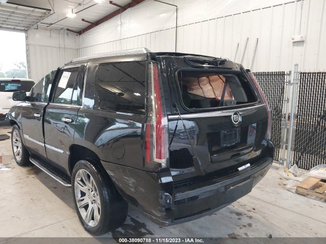 1GYS3BKJXFR233738 Cadillac Escalade Luxury