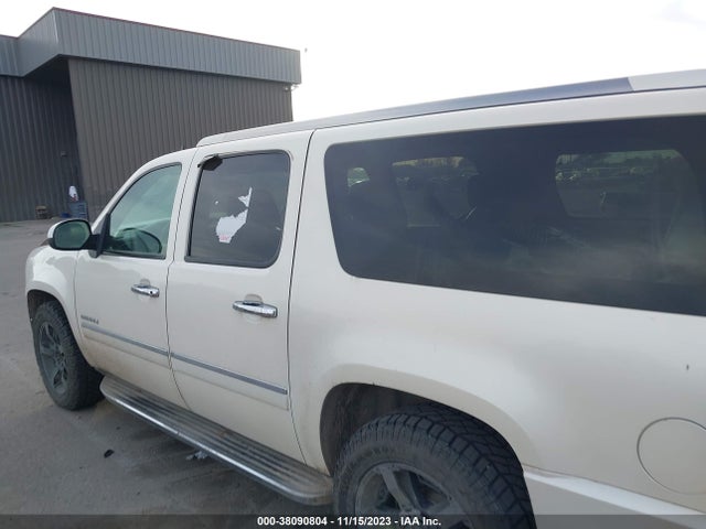 2013 GMC YUKON XL 1500 DENALI VIN: 1GKS2MEF2DR317498