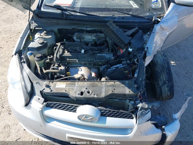 2011 HYUNDAI ACCENT GS VIN: KMHCM3AC1BU188126