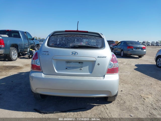 2011 HYUNDAI ACCENT GS VIN: KMHCM3AC1BU188126