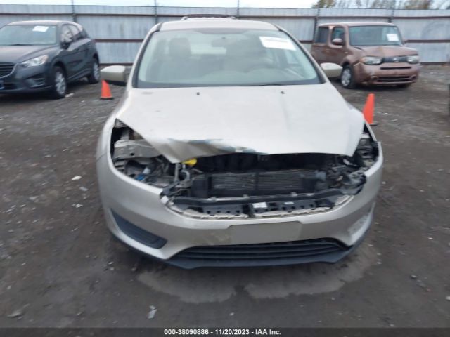 1FADP3F28JL265794 Ford FOCUS SE