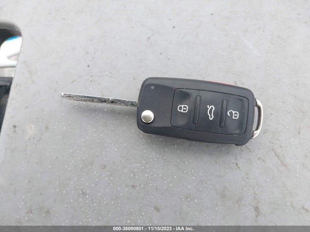 2014 VOLKSWAGEN JETTA SPORTWAGEN 2.0L TDI VIN: 3VWPL7AJ8EM611367