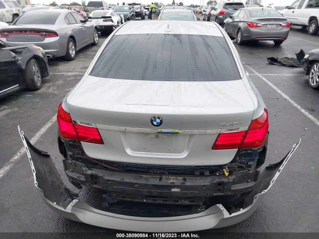 BMW 740I 2014 WBAYA6C56ED144742 Image 17