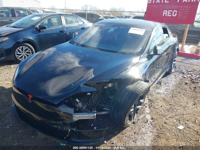 Tesla Model S Plaid Tri Motor All-wheel Drive 2021 5YJSA1E69MF443165 Image 2