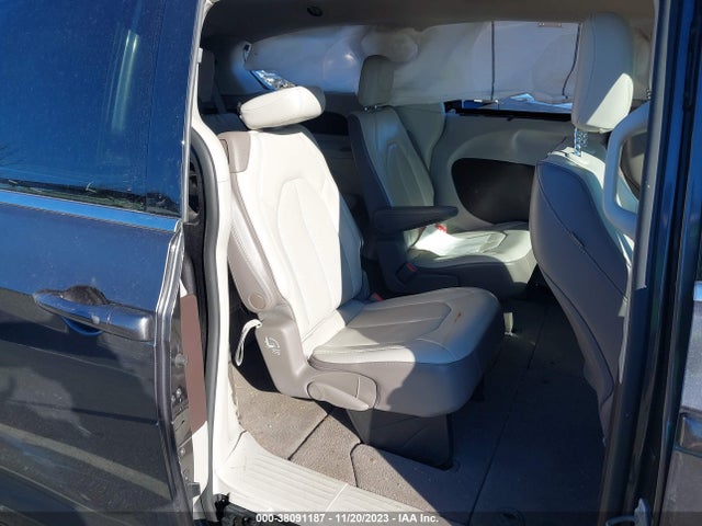 2C4RC1DGXMR509083 Chrysler Voyager Lxi
