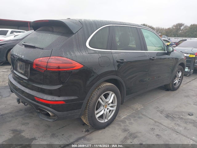 2016 PORSCHE CAYENNE WP1AA2A26GLA11198 Photo 3