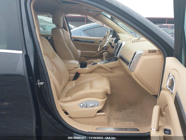 2016 PORSCHE CAYENNE WP1AA2A26GLA11198 Photo 4