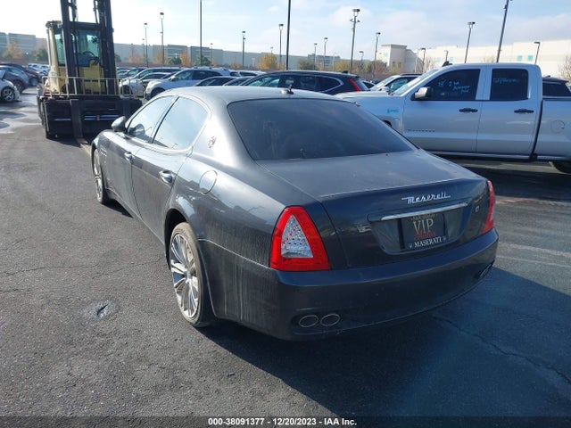 2011 MASERATI QUATTROPORTE S VIN: ZAM39JKA5B0057632