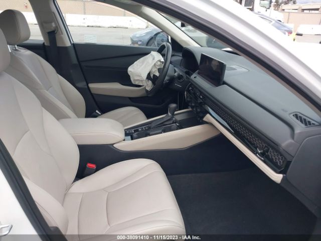 1HGCY2F83PA027567 Honda Accord Hybrid Touring