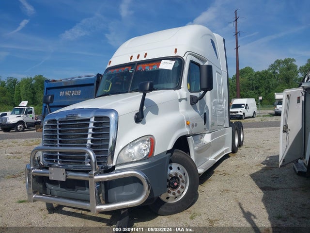 2017 Freightliner Cascadia 125 მანქანა იყიდება აუქციონზე, vin: 3AKJGLDR1HSHJ4837, აუქციონის ნომერი: 38091411